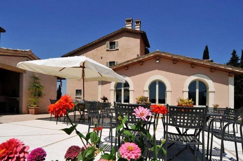 Country House Casco Dell'Acqua Trevi Bagian luar foto