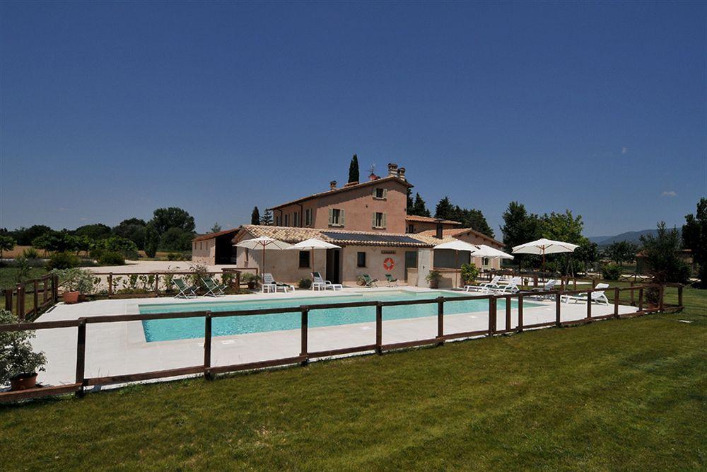 Country House Casco Dell'Acqua Trevi Bagian luar foto