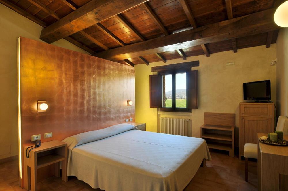 Country House Casco Dell'Acqua Trevi Ruang foto